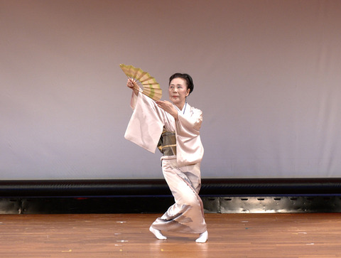 3-4譁ｰ闊櫁ｸ企｣逶歙4蟷ｴ霈ｪ