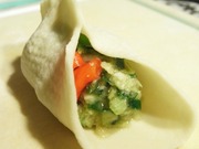 R0028018_甘唐辛子餃子に包む_20101002