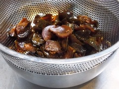 R0051659_どでかキュウリのキューちゃん風漬物_20120731