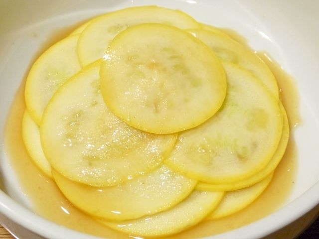 R0050126_丸ズッキーニのわさびポン酢和え_20120531