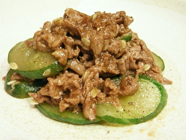 R0020120_キュウリ牛肉オイスターソース炒め_0815