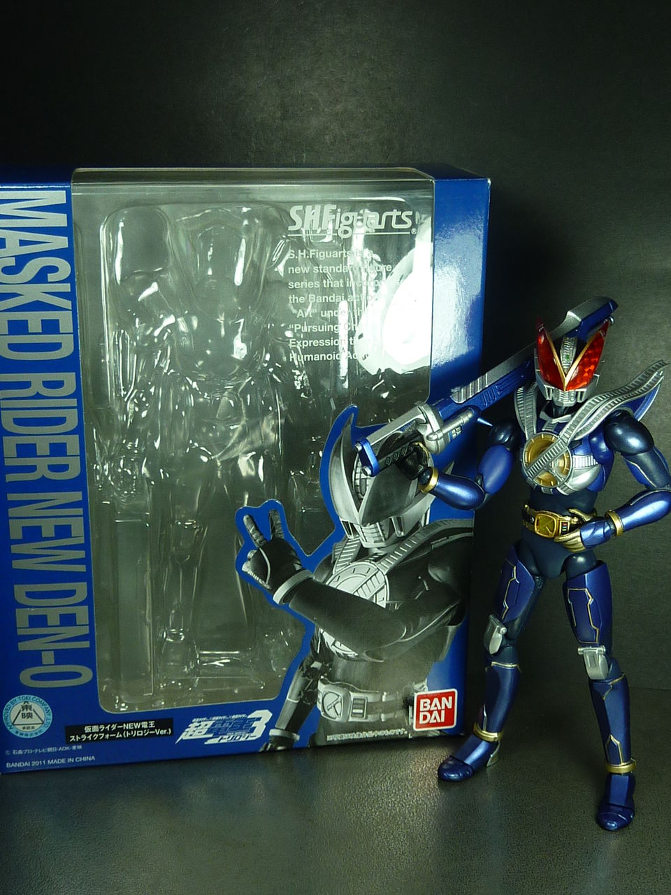 S.H.フィギュアーツ 仮面ライダーNEW電王 ストライクフォーム S.H.フィギュアーツ 仮面ライダーNEW電王 ストライクフォーム