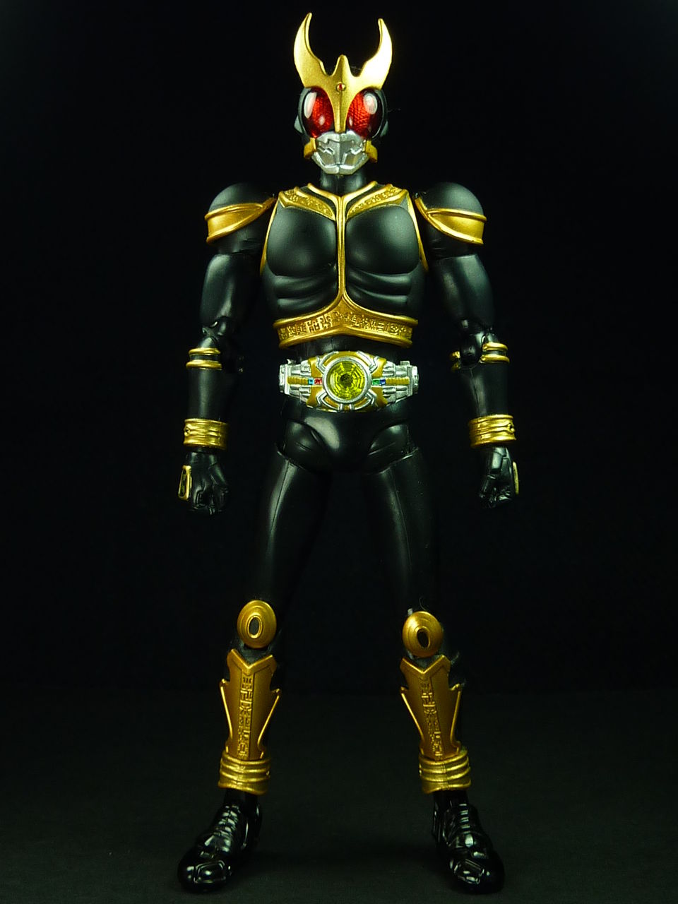 BANDAI - フィギュアーツ 仮面ライダークウガ アメイジングマイティフォーム S.H.フィギュアーツ 仮面ライダークウガ アメイジングマイティ