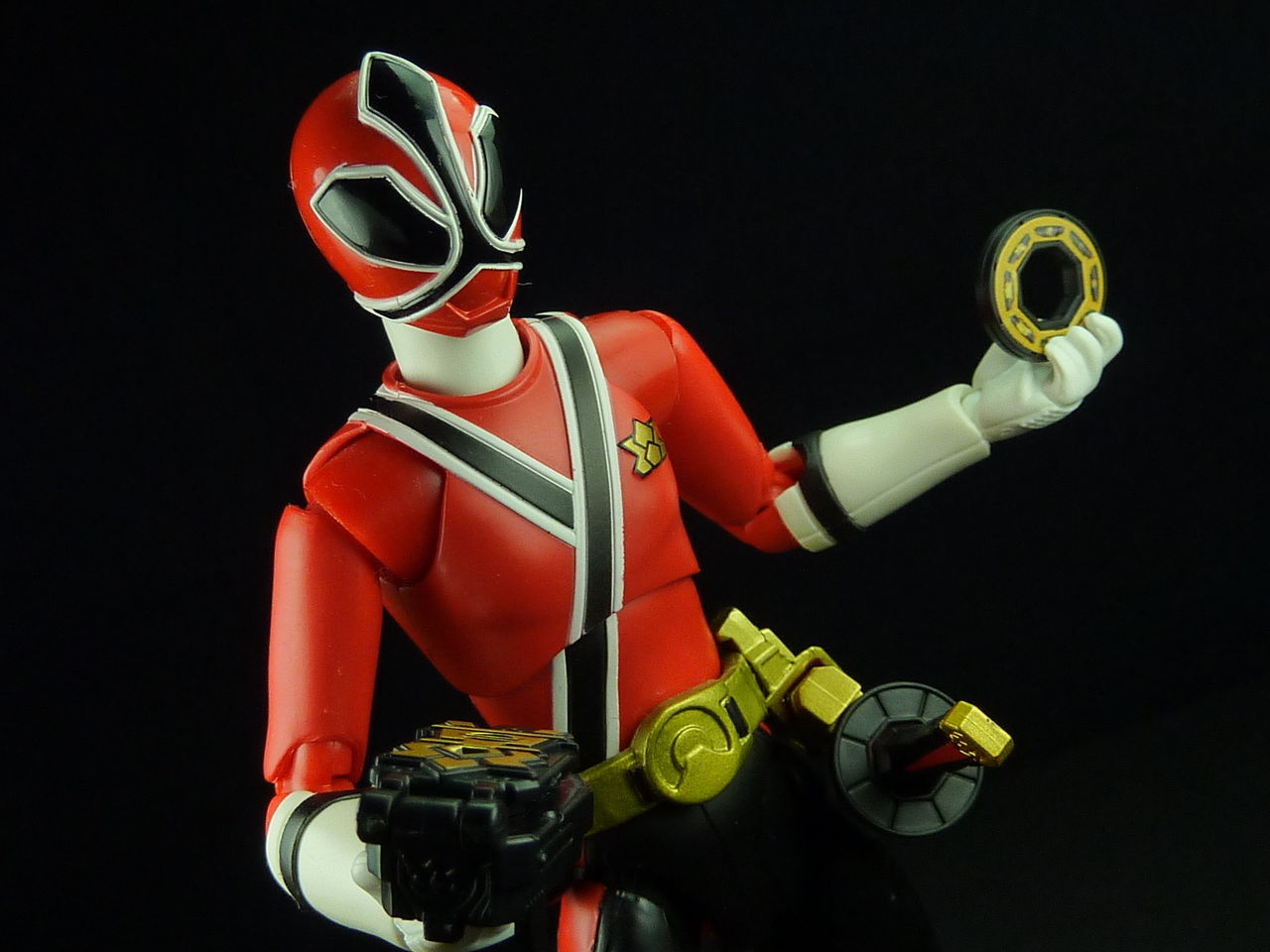 S．H．フィギュアーツ スーパーシンケンレッド レビュー : グレスケ