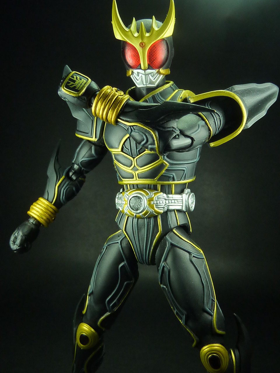S.H.フィギュアーツ 仮面ライダークウガ アルティメットフォーム