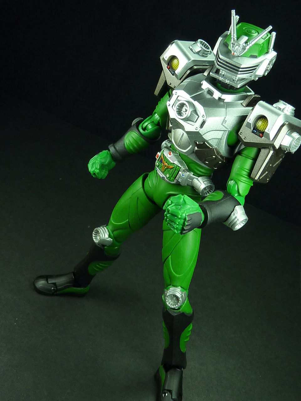 S.H.フィギュアーツ 仮面ライダーゾルダ レビュー : グレスケワールド