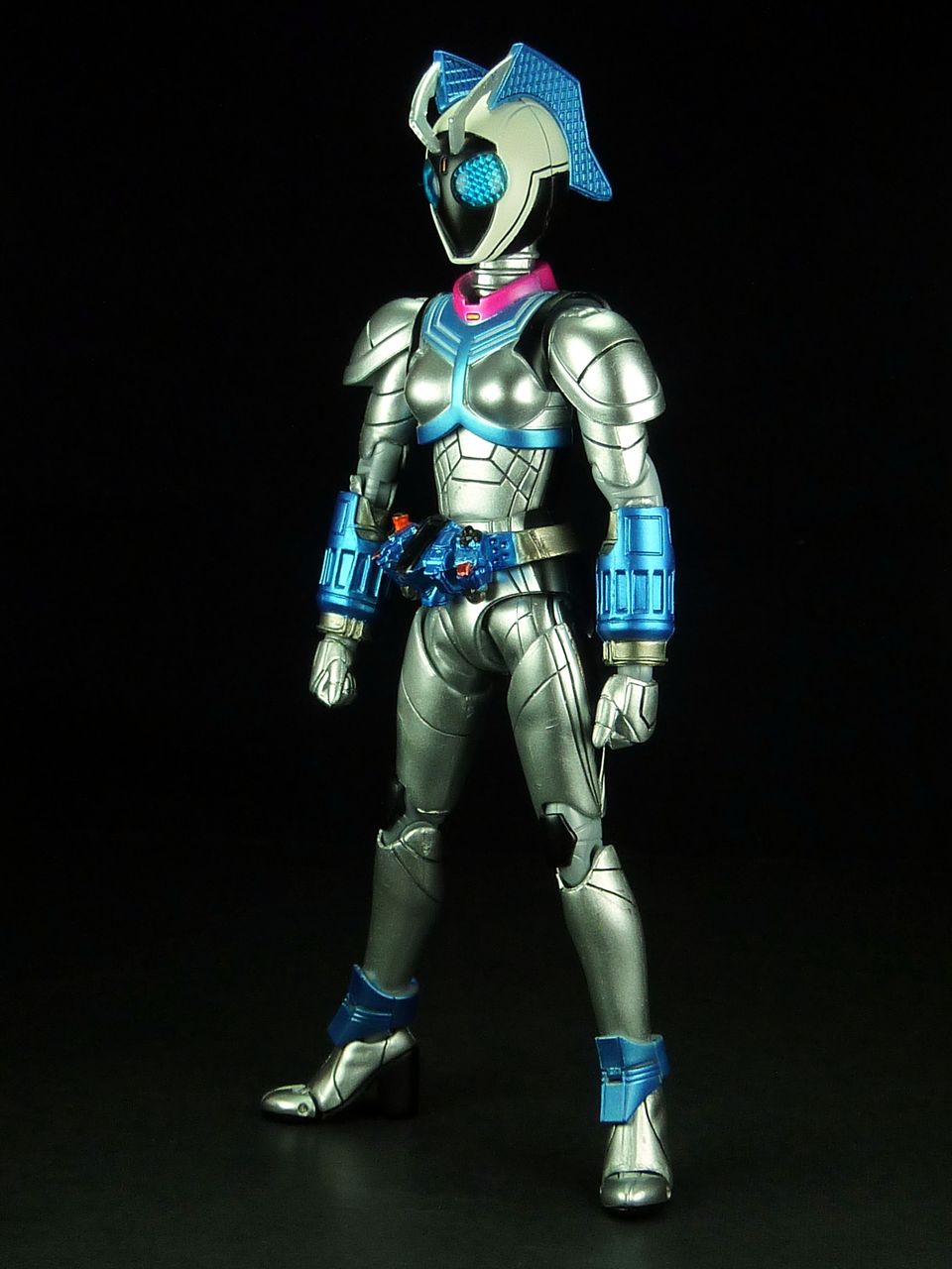 S.H.フィギュアーツ 仮面ライダーなでしこ レビュー : グレスケ
