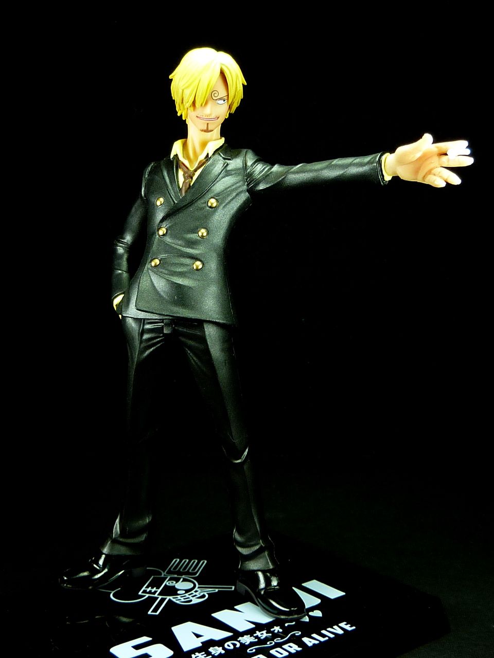 フィギュアーツZERO サンジ (新世界Ver.) Amazon.co.jp: TAMASHII NATIONS フィギュアーツZERO サンジ (新