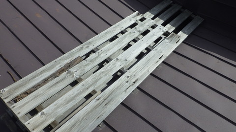 屋根木製ダクトカバー