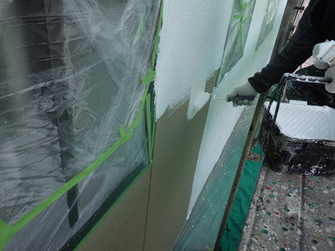 中塗りは淡色で