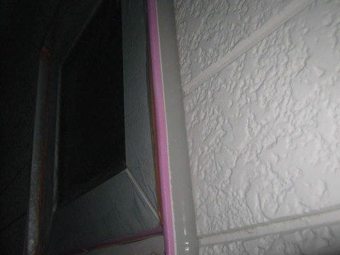 窓廻り増し打ちシーリング