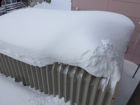 車庫上も一緒に除雪