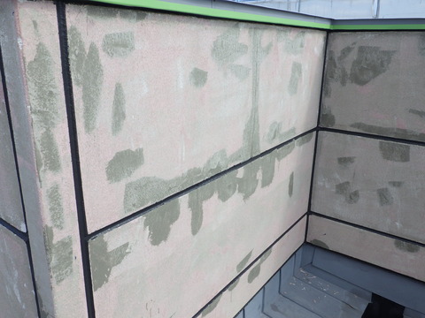 ＡＬＣ材が削れた箇所を補修