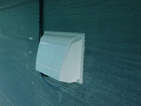 高耐候性樹脂の換気口に交換