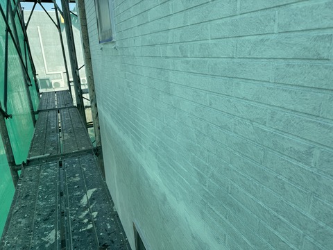 下塗りエポキシ樹脂微弾性フィラー塗装