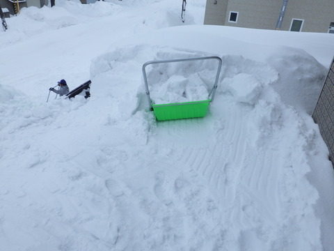 スノーダンプで素早く落とす