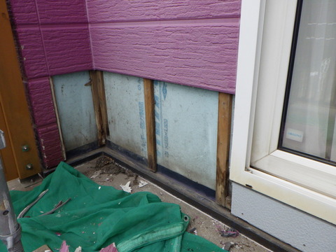 サイディングが一部欠損していました