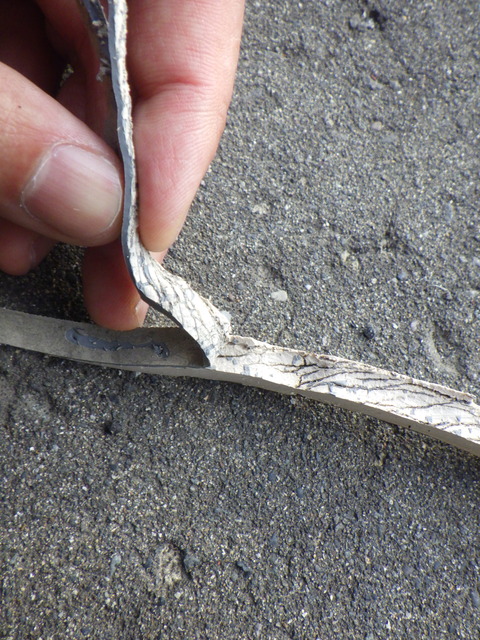 増し打ちのシーリングは層間剝離しやすい