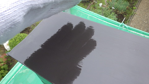 塗膜が厚いと反射率が高くなります^^