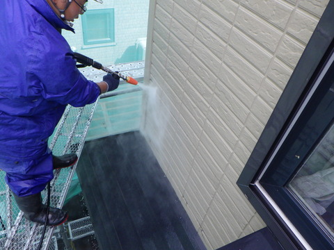 高圧水洗浄作業