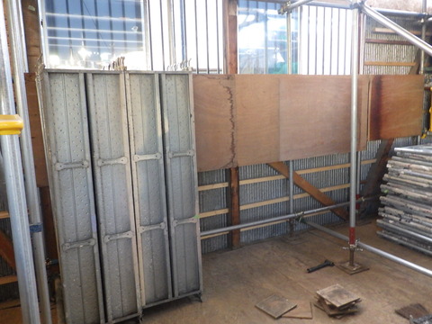 この字型で全体固定した