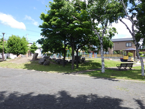 北区太平住宅近くの公園に・・・