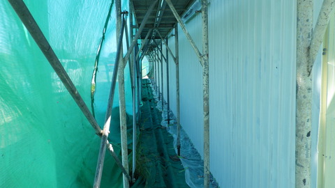 本当に大きい倉庫です