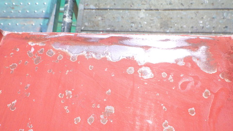 トタン素地が見えるまで研磨