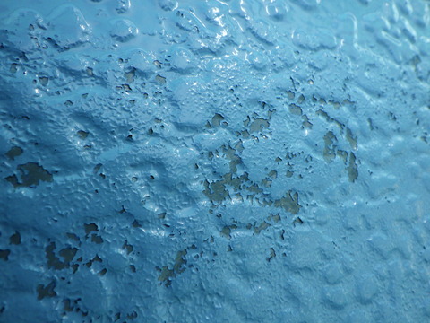 塗膜に浮きがあります