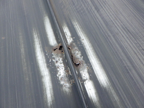 大きな腐食穴です