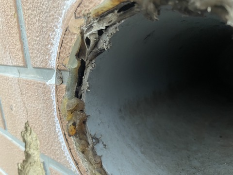 雑なシーリングです