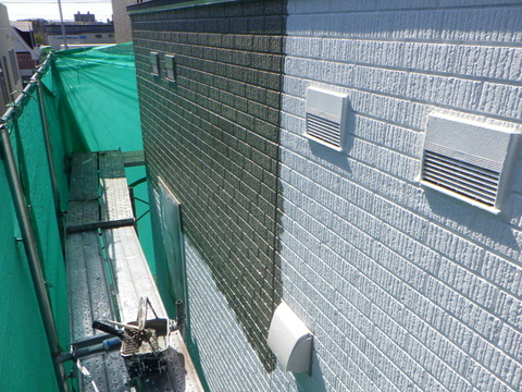 表層が荒れているのでエポキシ微弾性フィラーを使用