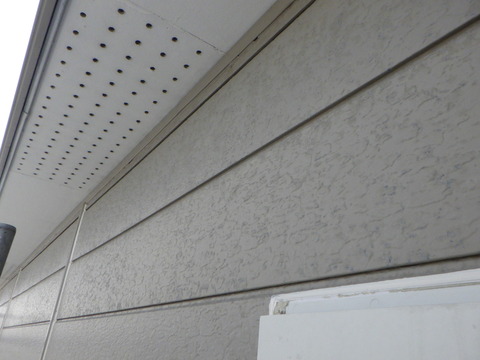 スチールサイディングに発生しているサビ