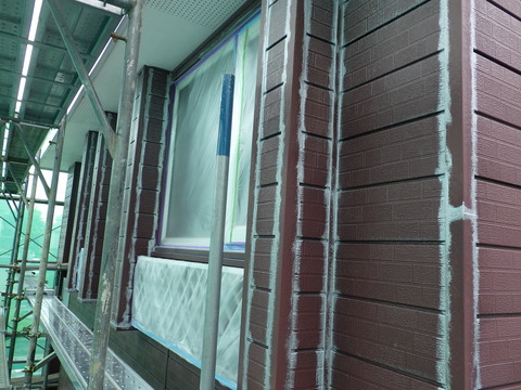 銀色のシリコン処理塗料を塗装