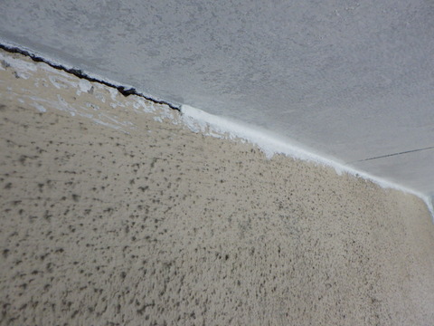 軒天井取り合いにも大きな隙間