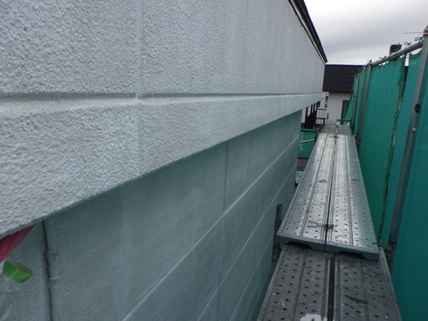 微弾性フィラー下塗り