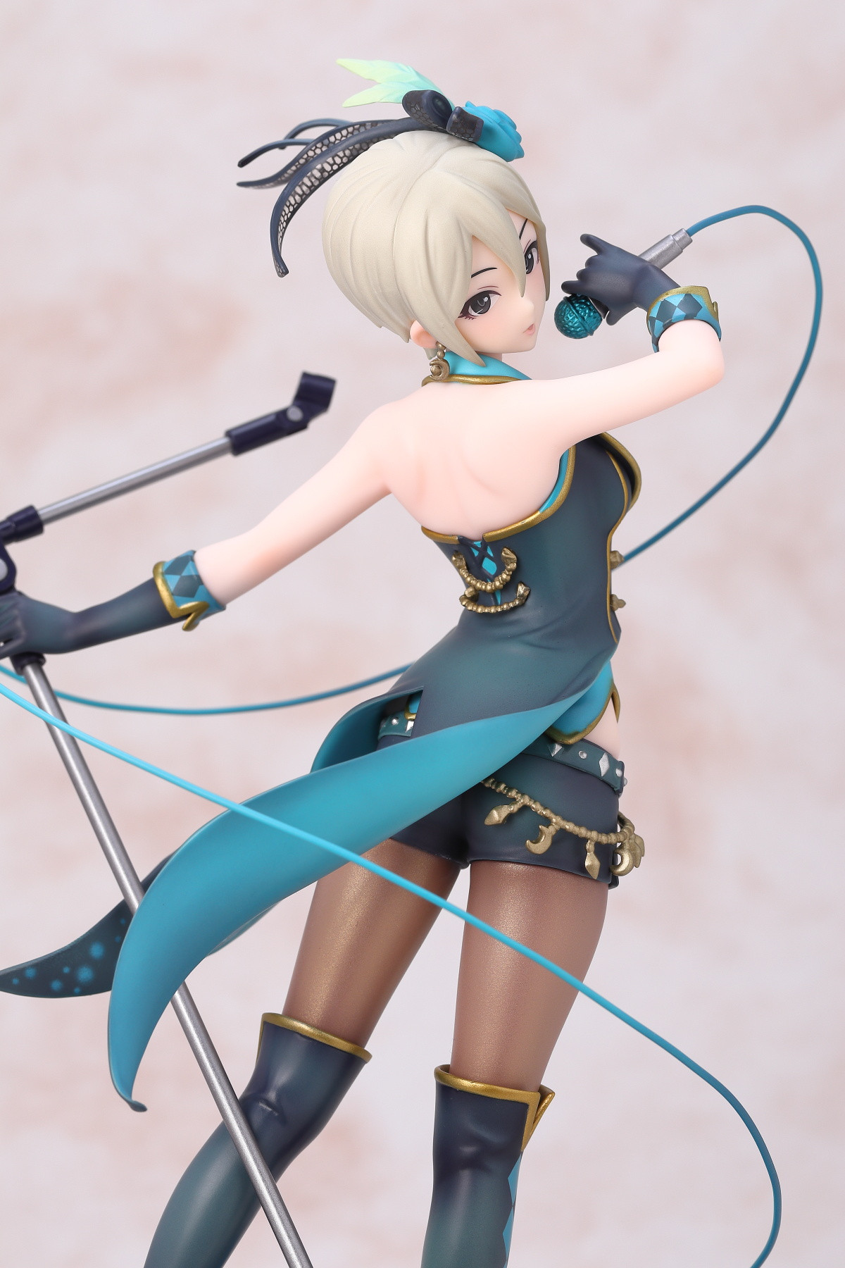 【リコルヌ】塩見周子  Tulip Ver. 塩見周子 Tulip Ver. フィギュア - メルカリ