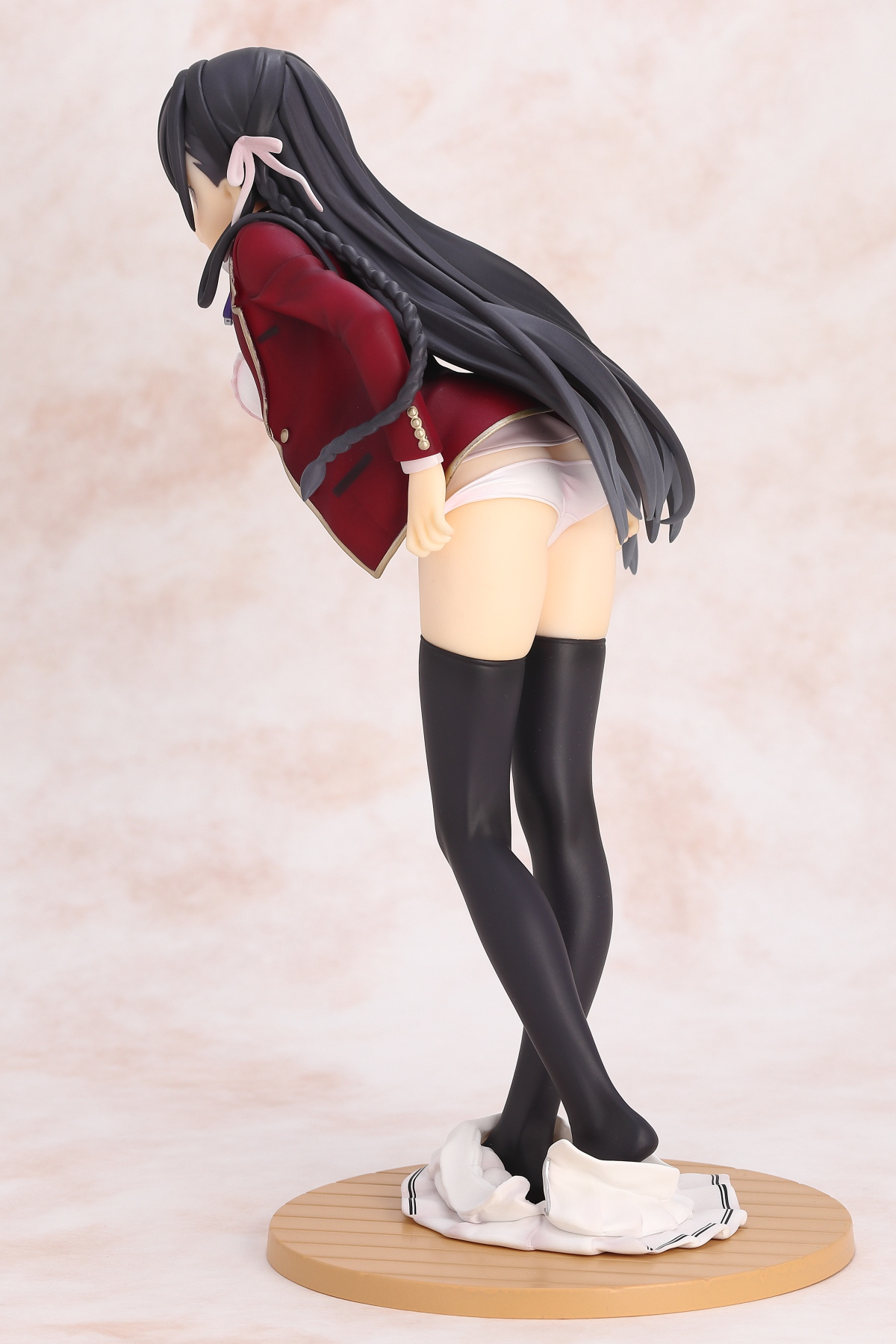 ようこそ実力至上主義の教室へ 堀北鈴音 1/7 フィギュア お着替え中Ver