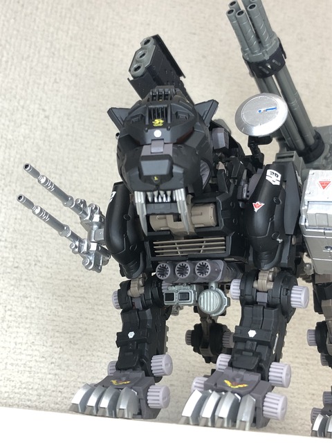HMM セイバータイガー完成 : 紫の倉庫(仮)