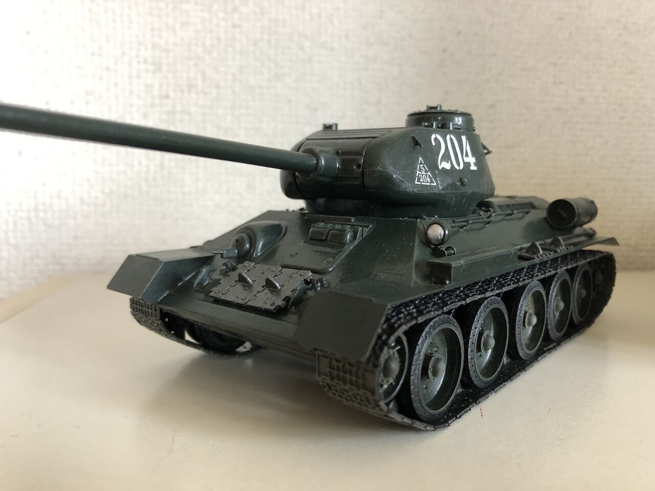 T-34 戦車 1/35 スケール(ソビエトT34/85 中戦車 (プラモデル T-34 戦車 1/35 スケール(ソビエトT34/85 中戦車 (プラモデル