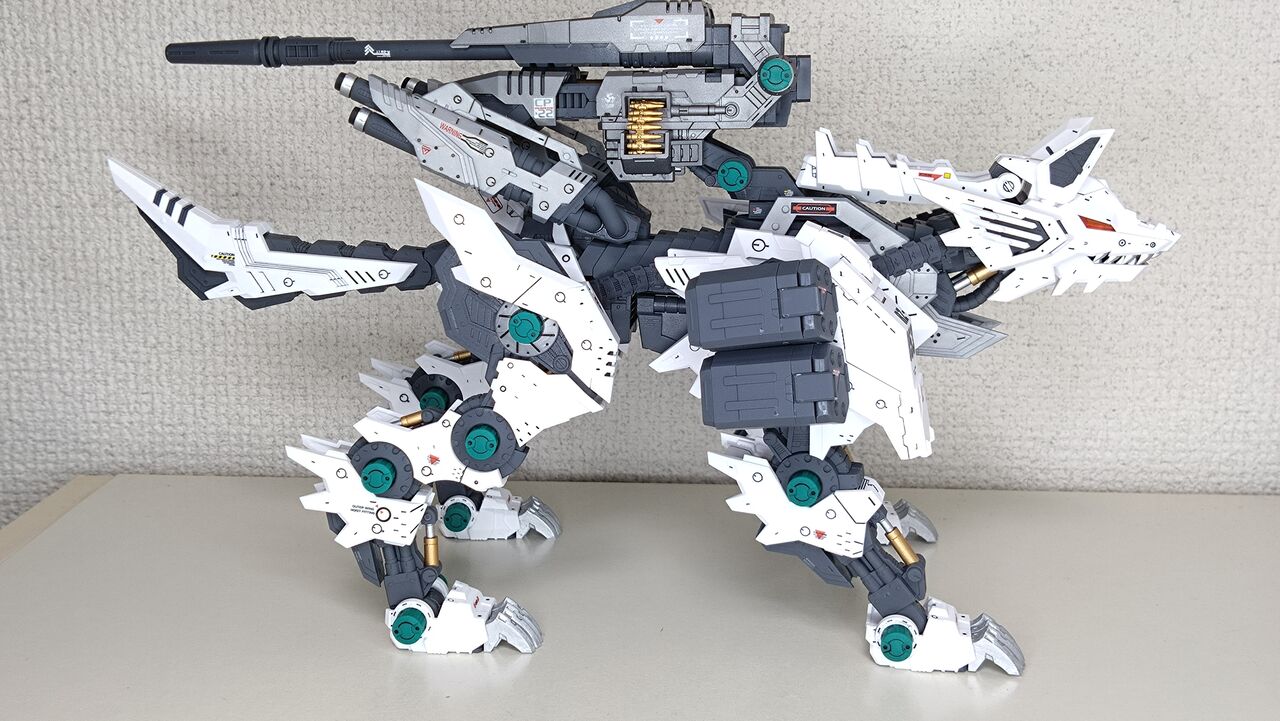 HMM ケーニッヒウルフ : 紫の倉庫(仮)