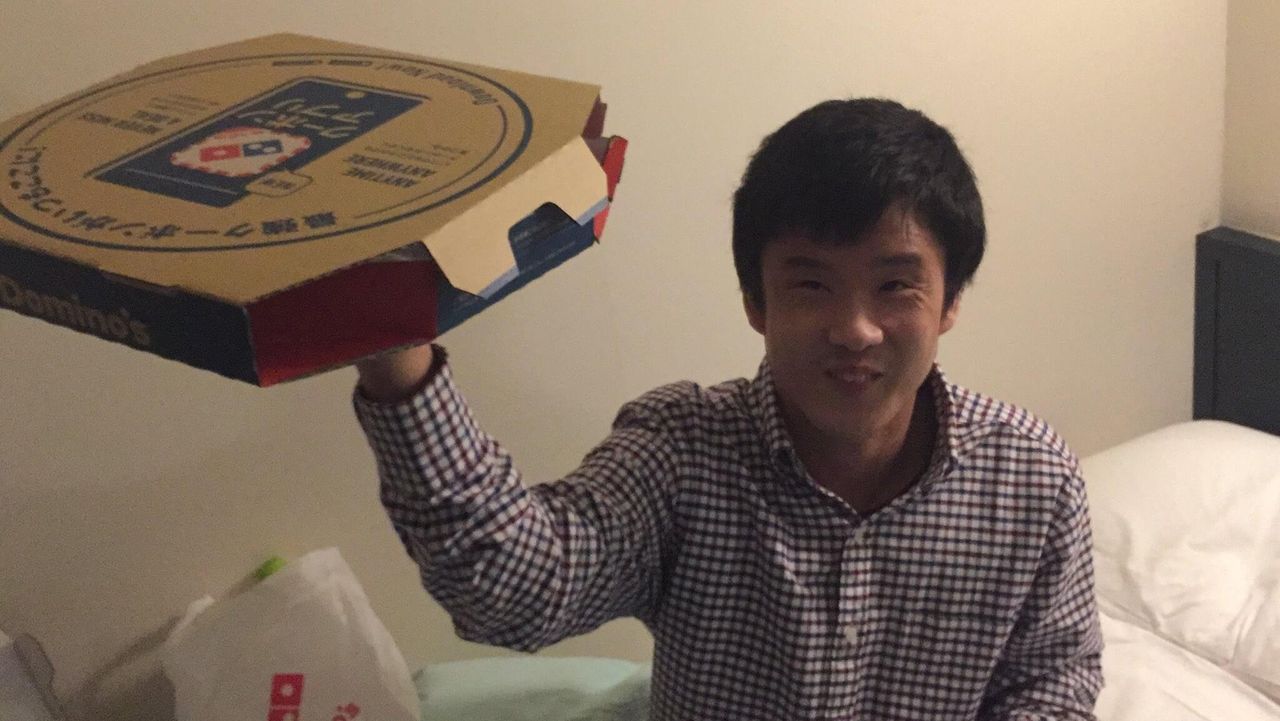 悲報 Syamuさん ホテルでlピザ2枚食べていた 痛いyoutubeまとめ速報 悲報 Syamuさん ホテルでlピザ2枚食べていた 痛いyoutubeまとめ速報