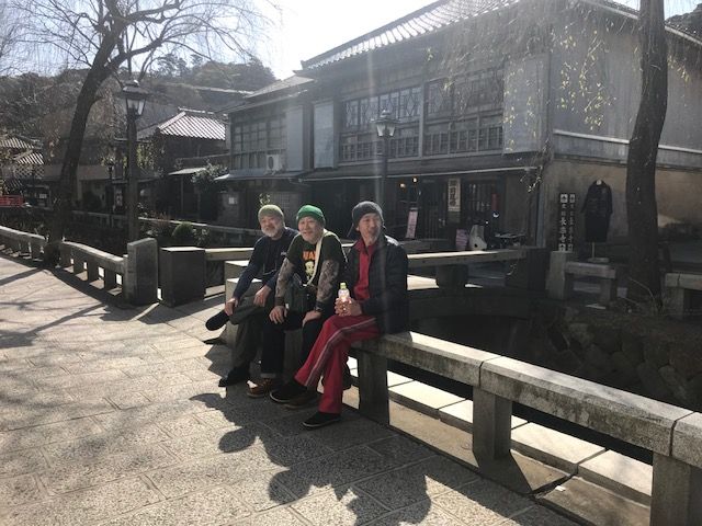 おはやうのキスしてごらん春の朝 ジーズキャフェ 青空映写室