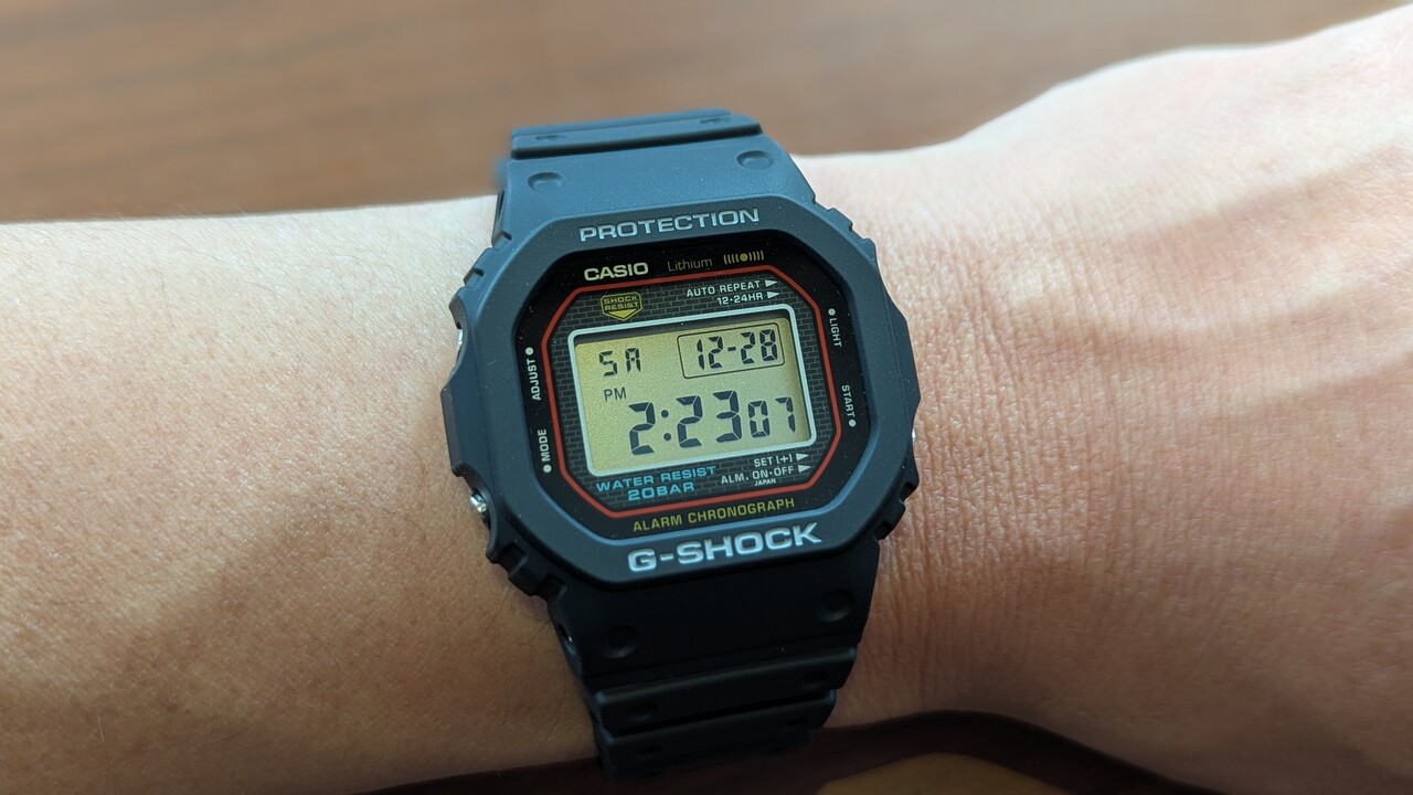 G-SHOCK DW-5000R-1AJF ブラック スクリューバック　日本製 本気レビュー「DW-5000R-1AJF」 : great G-SHOCK world