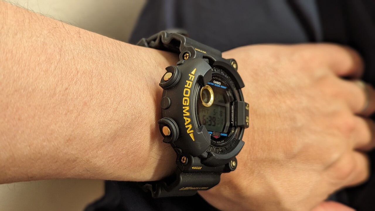 イルクジ2024フロッグマン「GW-8201K-7JR」のサイズ感を色違い イルクジ2024フロッグマン「GW-8201K-7JR」のサイズ感を色違い