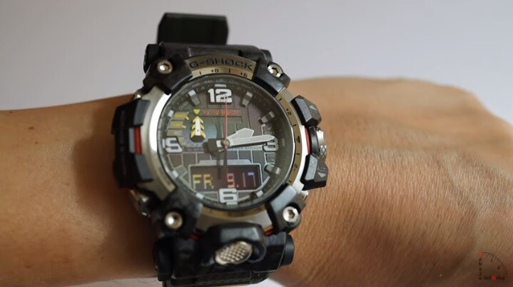 【新品未使用】G-SHOCK GWG-2000-1A1JF マッドマスター 黒