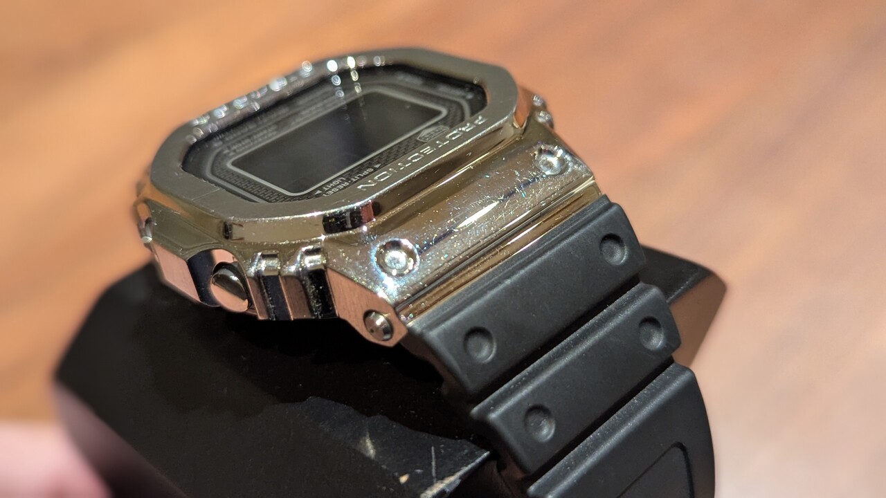 修理完了〉「GMW-B5000-1JF」の故障は、ただの電池交換ではなかった