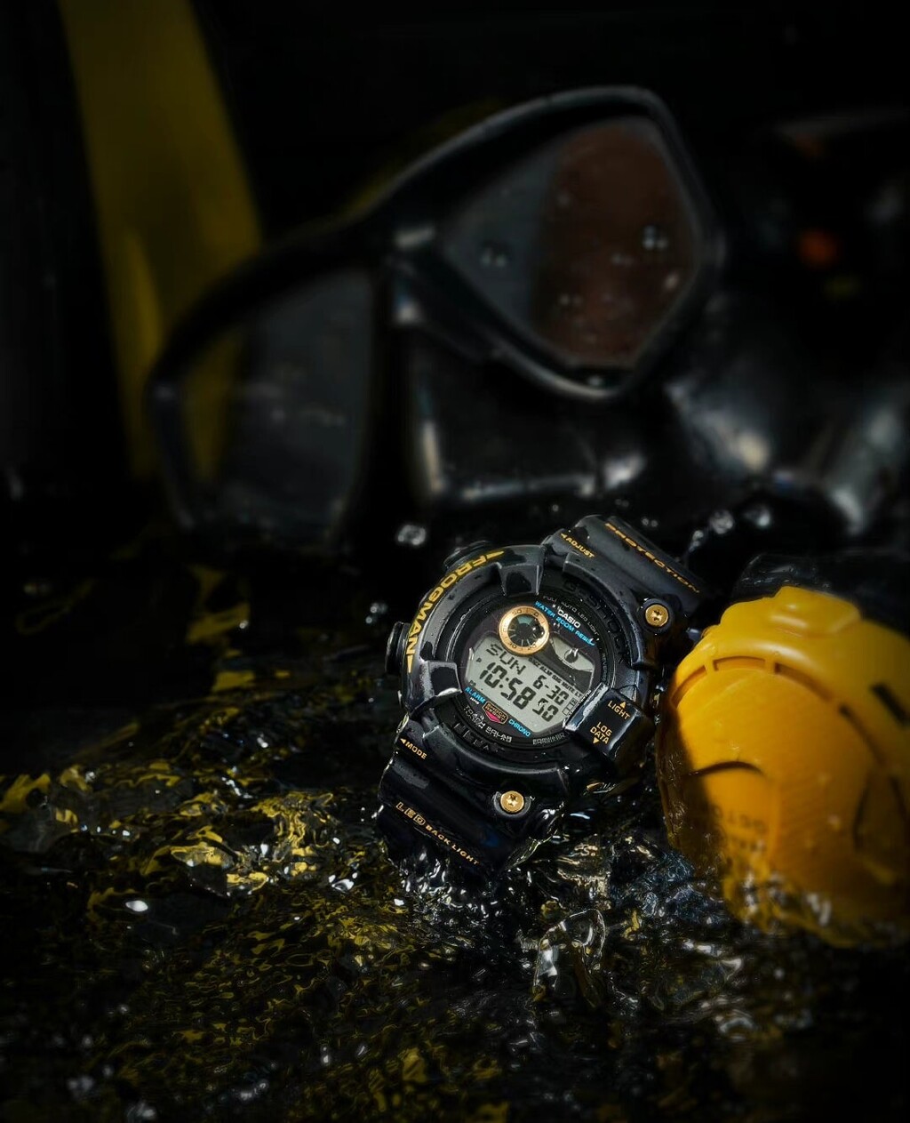 2個 GW-8230B-9AJR G-SHOCK ゴールドチタンフロッグマン