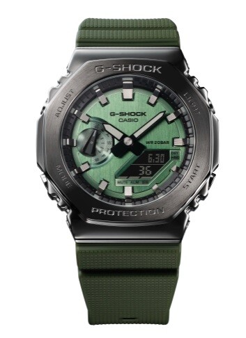 カシオ G-SHOCK GM-2100B-3AJF カシオークシルバー グリーン