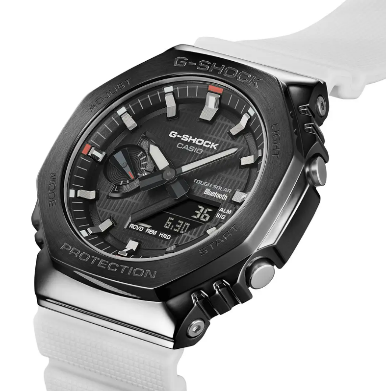 ワイルドな光沢ブラックボディのメタルカシオーク「GBM-2100B-7A」が5